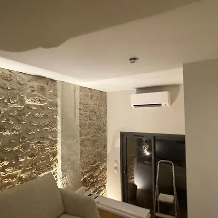 Le Vieux Superbe Dans Maison Medievale Avec Terrasse Et Vue Lagune De Thau Apartment Balaruc-le-Vieux