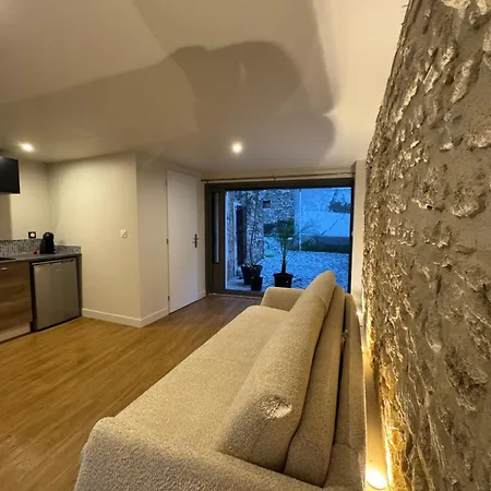 Le Vieux Superbe Dans Maison Médiévale Avec Terrasse Et Vue Lagune De Thau