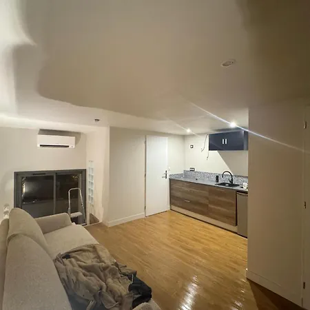 Le Vieux Superbe Dans Maison Médiévale Avec Terrasse Et Vue Lagune De Thau Appartement