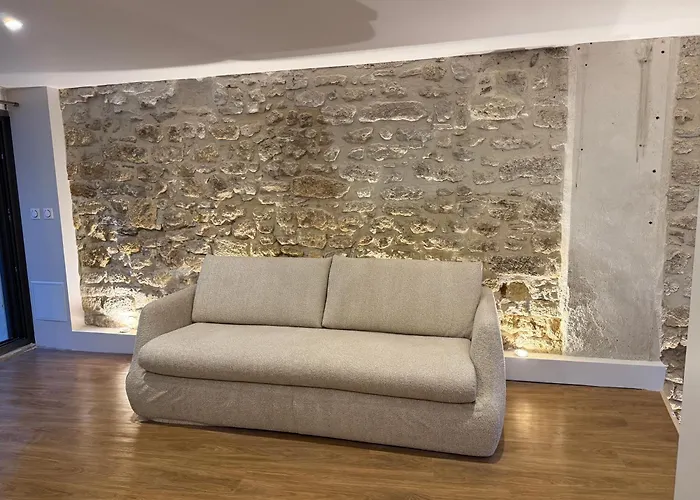 Le Vieux Superbe Dans Maison Medievale Avec Terrasse Et Vue Lagune De Thau Balaruc-le-Vieux